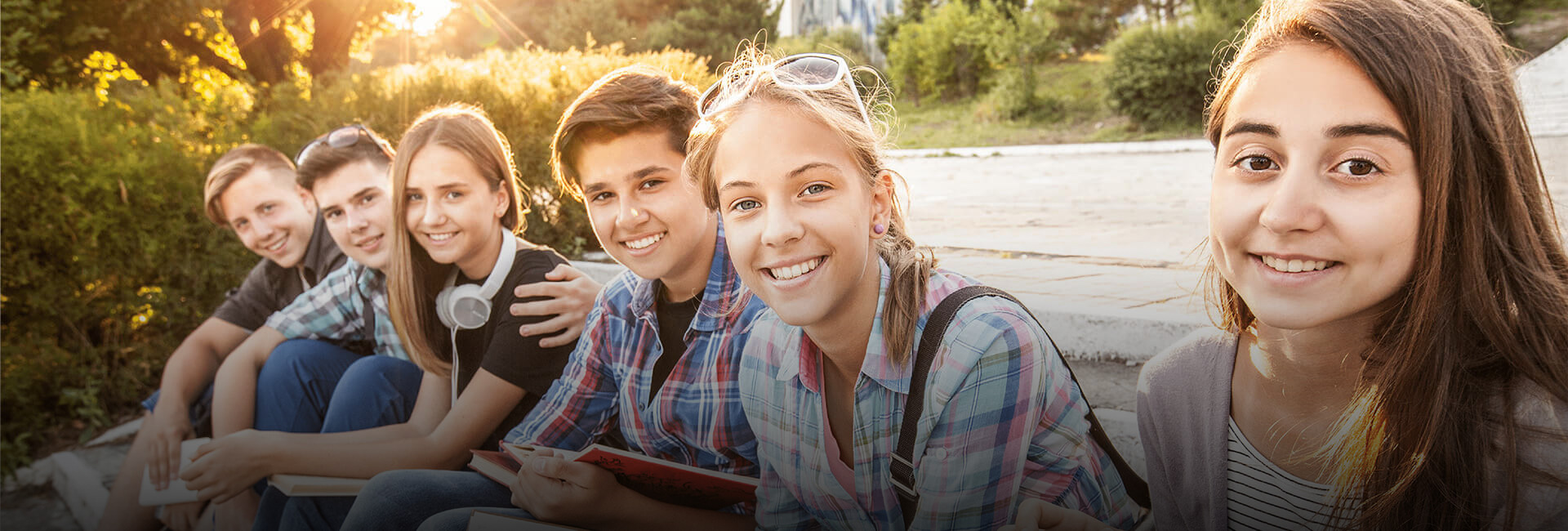 CAJA DE MATERIAL DE ESTUDIO SOBRE SISTEMA DE RESPONSABILIDAD PENAL PARA ADOLESCENTES (SRPA), REMITIDO A ESTA UNIDAD POR PARTE DEL BRITISH COUNCIL, SEDE BOGOTÁ D.C.